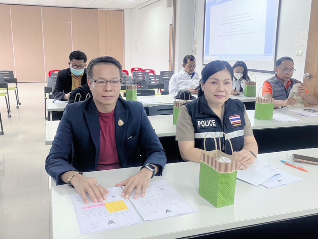 ประชุมคณะกรรมการการพัฒนาคุณภาพชีวิตระดับอำเภอ/ทีมเลขานุการ พชอ.